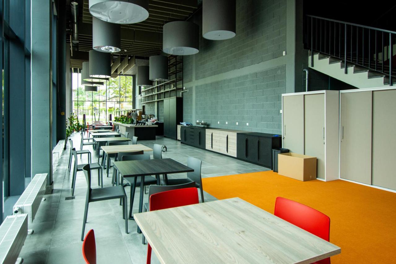 Stadium Hotel Valmiera Ngoại thất bức ảnh